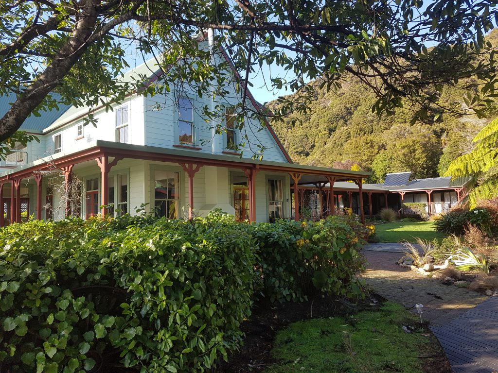 country style house painting Nelson Tasman